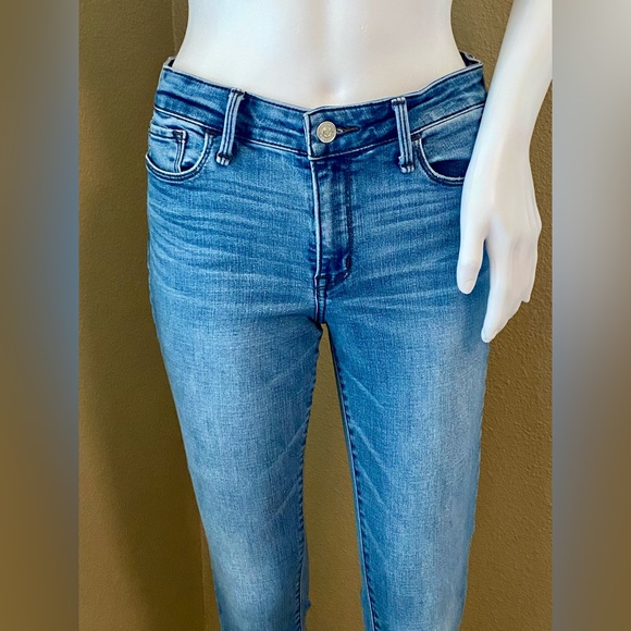 A&F Harper Super Skinny Jeans - Picture 3 of 12